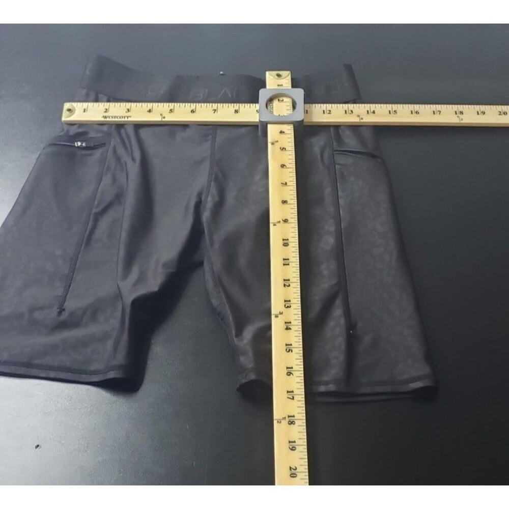 Actively Black Compression Shorts Womens L Black Zip Pockets Performance - Picture 6 of 8